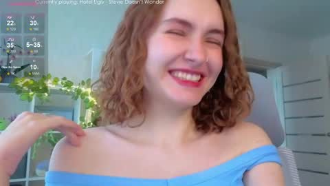 Snapshot of emily_lune chatting on 05-18-26, 01:45 Emily online show from 05-18-26, 01:45