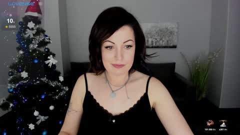Snapshot of emily_midlton chatting on 12-28-24, 04:20 Emily online show from 12-28-24, 04:20