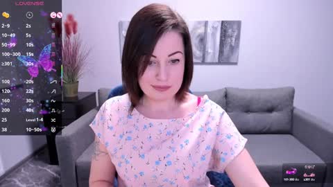 Snapshot of emily_midlton chatting on 02-18-25, 01:55 Emily online show from 02-18-25, 01:55