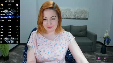 Snapshot of emily_midlton chatting on 05-22-26, 12:44 Emily online show from 05-22-26, 12:44