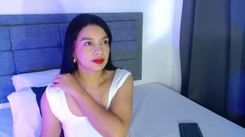 emily_milff online show from 07-18-26, 11:58