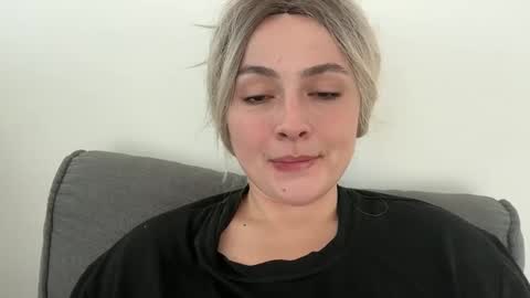 emily_morning_dew online show from 09-17-25, 05:31