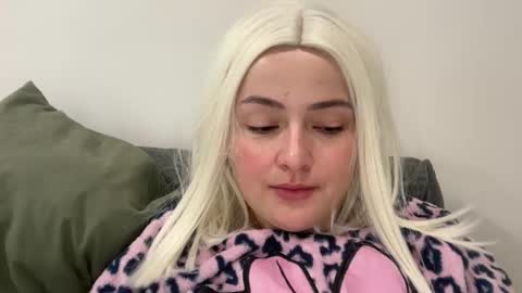 emily_morning_dew online show from 11-18-25, 06:29