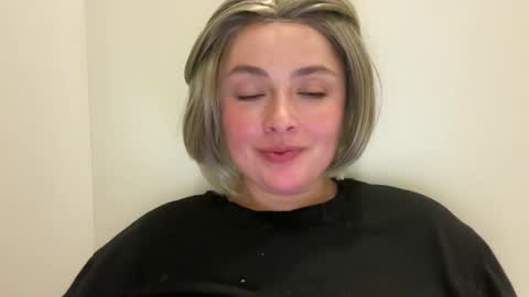 emily_morning_dew online show from 04-26-26, 05:54