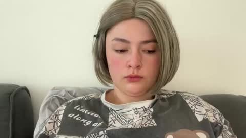 emily_morning_dew online show from 05-08-26, 04:29
