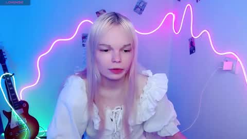Lia online show from 11-01-25, 01:02