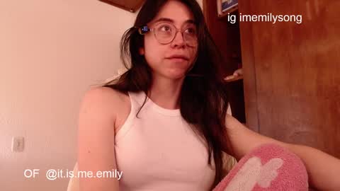 emily_pearl_ online show from 02-11-26, 03:50