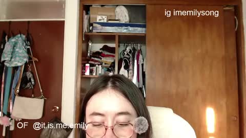 emily_pearl_ online show from 05-16-26, 07:34