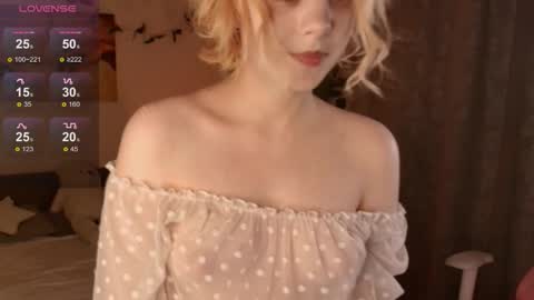 emily_relishh online show from 11-21-25, 01:21