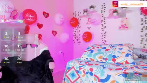 Snapshot of emily_restrepoo chatting on 09-22-25, 05:53 Emily online show from 09-22-25, 05:53
