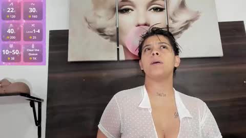 Snapshot of emily_rivera78 chatting on 10-08-25, 08:12 Emily online show from 10-08-25, 08:12