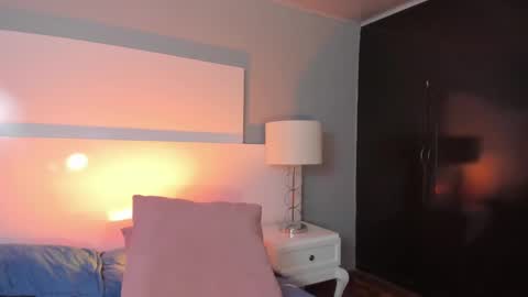 Snapshot of emily_roberts1 chatting on 03-10-25, 06:45 Emily online show from 03-10-25, 06:45