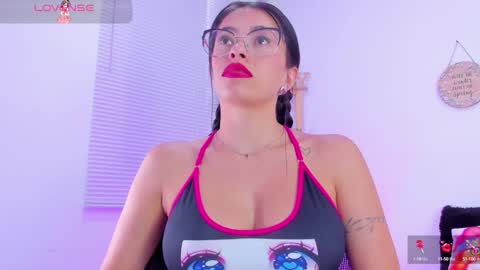 Snapshot of emily_sanderss1 chatting on 02-04-25, 07:33 Emily online show from 02-04-25, 07:33