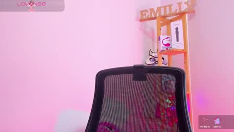 Snapshot of emily_sanderss1 chatting on 03-12-25, 01:08 Emily online show from 03-12-25, 01:08