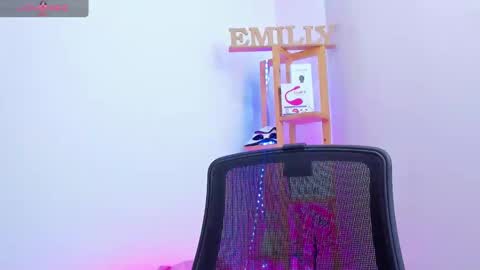 Snapshot of emily_sanderss1 chatting on 10-23-25, 01:54 Emily online show from 10-23-25, 01:54