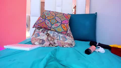 Emily online show from 03-09-25, 02:21