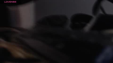 Snapshot of emily_sexy69 chatting on 09-11-25, 04:56 Emily online show from 09-11-25, 04:56