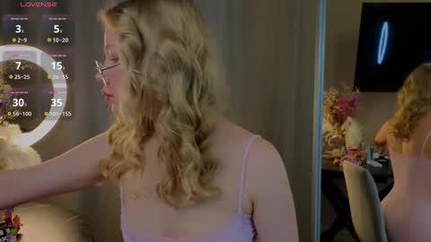 emily shepard online show from 09-17-25, 02:02