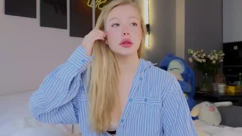 emily shepard online show from 02-18-26, 03:46