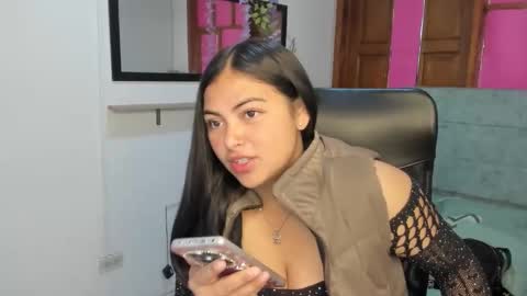 Emily Simt  online show from 04-28-26, 12:43