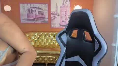 emily_smith_t online show from 07-11-26, 12:30