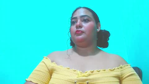 Snapshot of emily_sweet_23 chatting on 12-25-24, 02:14 Liss online show from 12-25-24, 02:14
