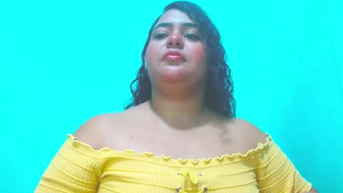 Snapshot of emily_sweet_23 chatting on 01-19-25, 01:00 Liss online show from 01-19-25, 01:00