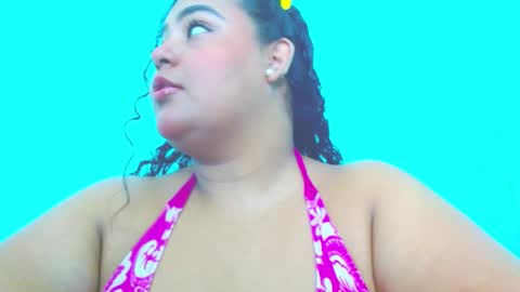 Snapshot of emily_sweet_23 chatting on 01-19-25, 05:39 Liss online show from 01-19-25, 05:39