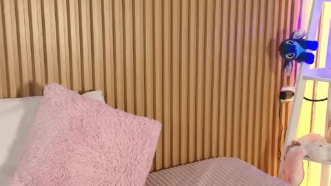 Snapshot of emily_sweett12 chatting on 05-01-26, 01:26 Emily online show from 05-01-26, 01:26