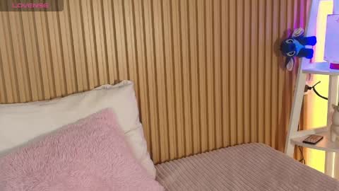 Snapshot of emily_sweett12 chatting on 06-01-26, 12:07 Emily online show from 06-01-26, 12:07