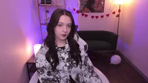 Emily online show from 03-05-26, 06:09