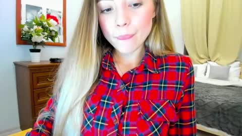 Snapshot of emily_wilds chatting on 10-26-25, 09:42 emily_wilds online show from 10-26-25, 09:42
