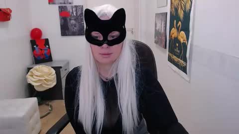 Emily online show from 02-07-25, 01:11