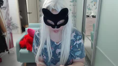 Emily online show from 01-14-26, 05:51