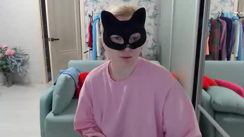 Emily online show from 03-05-26, 02:24