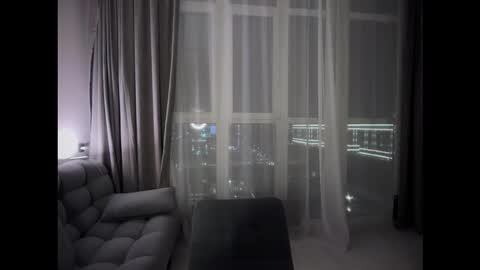 Snapshot of emilybit chatting on 10-18-25, 06:41 Emily online show from 10-18-25, 06:41