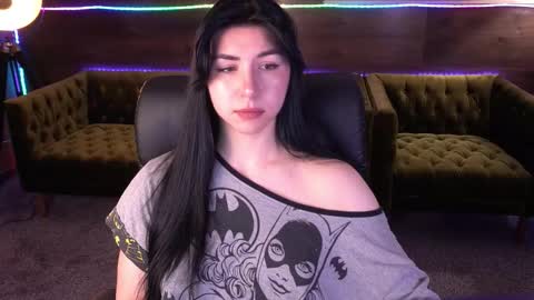 Emy online show from 09-25-25, 05:33