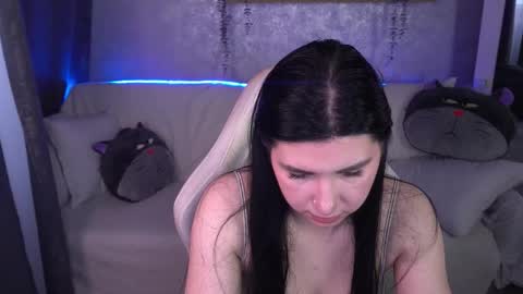 Emy online show from 11-28-25, 08:17