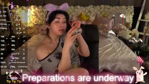 Emy online show from 04-24-26, 07:55