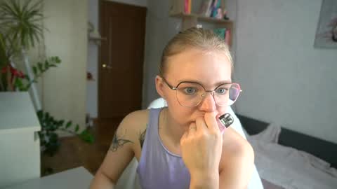 Emilyemmi online show from 07-16-26, 07:14