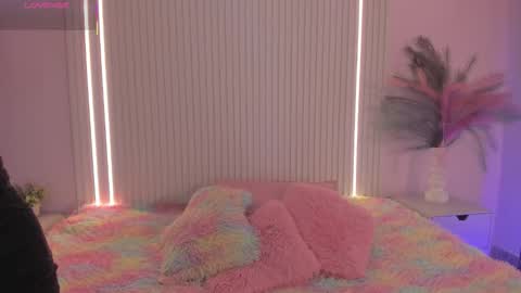 EMILY online show from 11-30-25, 07:40