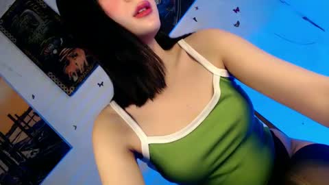 Snapshot of emilyfuckers chatting on 01-18-25, 02:02 ariane online show from 01-18-25, 02:02