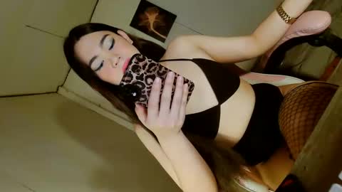 ariane online show from 04-23-26, 08:02