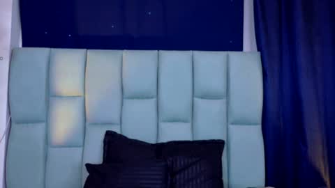Emily online show from 07-12-26, 03:19