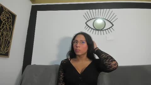 Emily online show from 06-10-26, 11:09