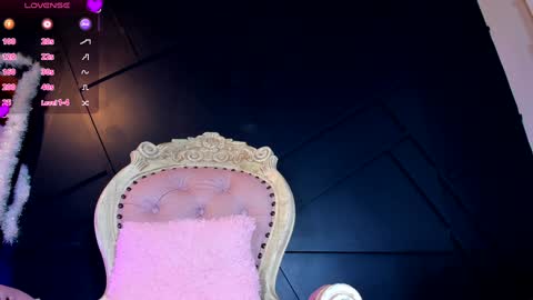 Emily online show from 01-08-25, 10:37