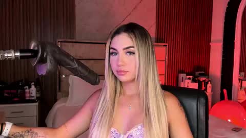 Emily Hendrix online show from 09-16-25, 08:32