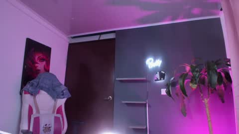 Emily Jhonson online show from 01-11-25, 05:18