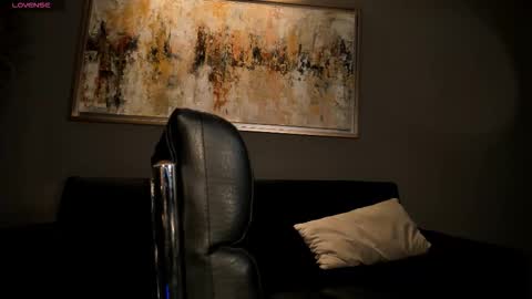 Snapshot of emilyjohnsonx chatting on 12-18-25, 03:34 Emily online show from 12-18-25, 03:34