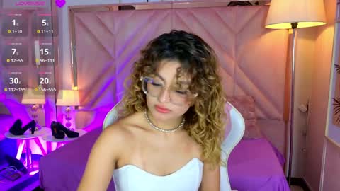 Emilyjonnes  online show from 04-07-26, 08:20